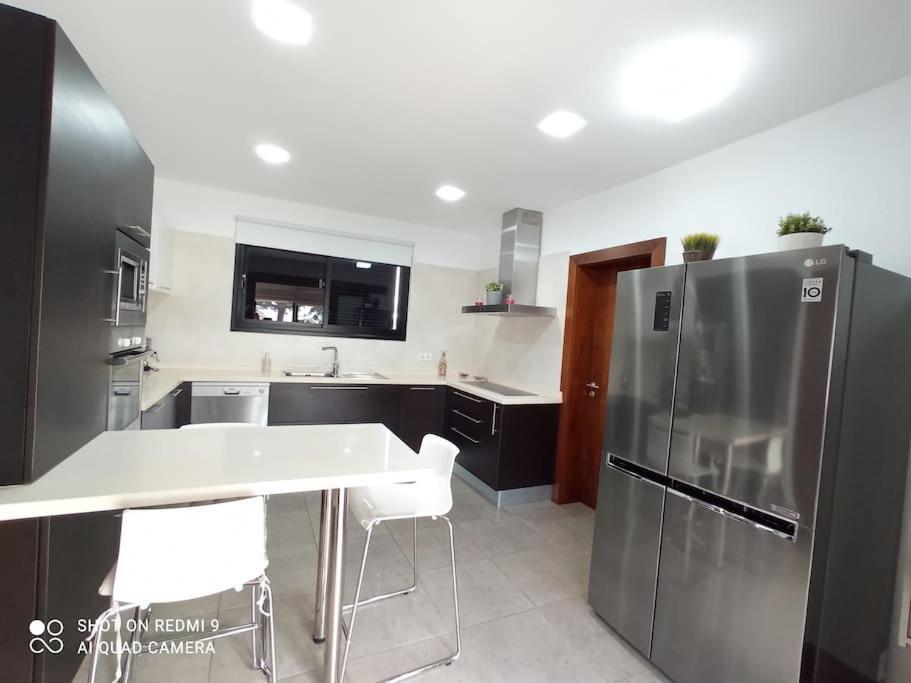Villa Gehidy Теґісе Екстер'єр фото